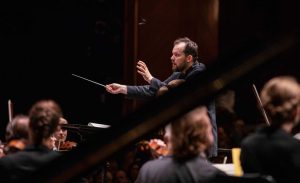 Lee más sobre el artículo Andris Nelsons será el Director del Concierto de Año Nuevo de Viena 2020