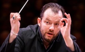 Lee más sobre el artículo Andris Nelsons: «El Director no toca ningún instrumento…