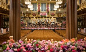 Lee más sobre el artículo ¿De dónde vienen y a dónde van las miles de flores del Concierto de Año Nuevo?